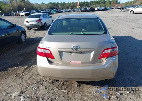 2009 Toyota Camry Xle z USA, uszkodzony, nr VIN 4T4BE46K89R071237